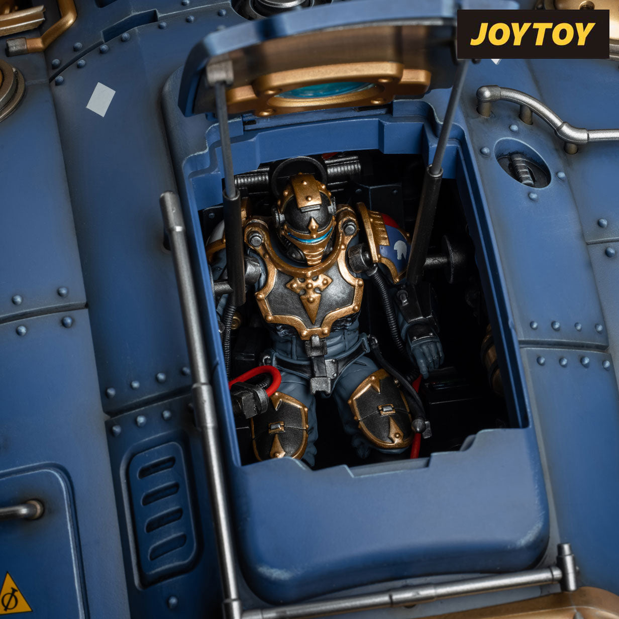 JoyToy Warhammer: 40,000 Action Figure - Imperial Knights, House Terryn, Knight Paladin (1/18 Scale)