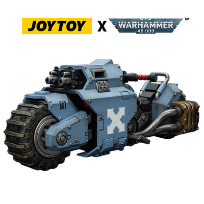 JOYTOY Warhammer 40,000 - Space Wolves, Raider-pattern Combat Bike with twin-linked bolt rifles (1/18 Scale) Preorder