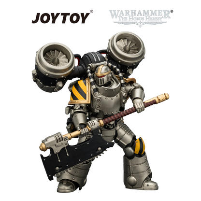 JOYTOY Warhammer The Horus Heresy - Iron Warriors, MkII Assault Legionary 2 with Bolt Pistol & Heavy Chain Axe (1/18 Scale) Preorder