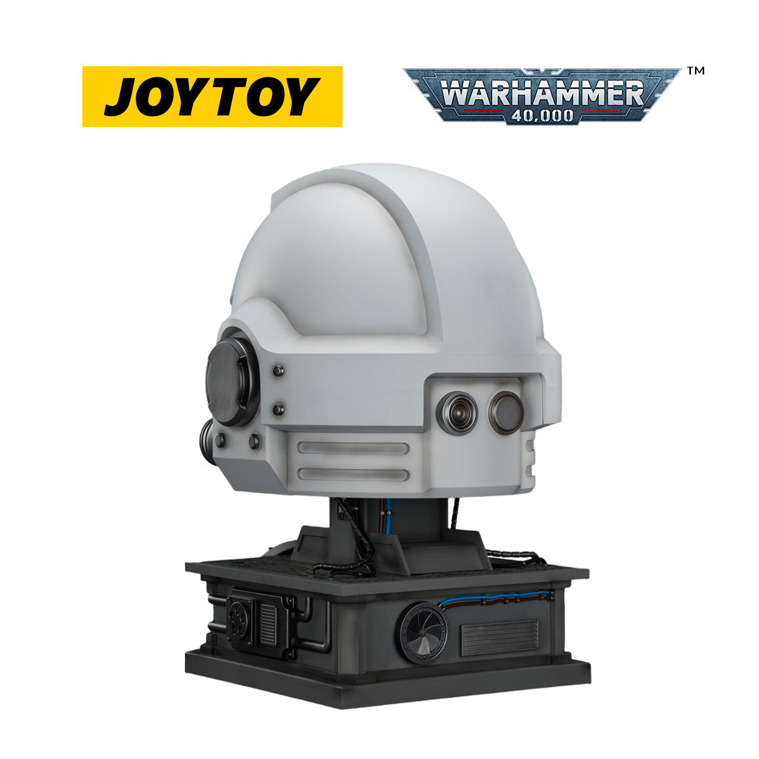 JOYTOY Warhammer 40,000: White Scars Mk X Helmet and Display Stand (1/1 Scale) Preorder