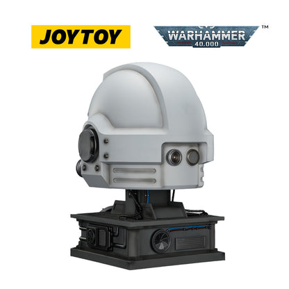 JOYTOY Warhammer 40,000: White Scars Mk X Helmet and Display Stand (1/1 Scale) Preorder