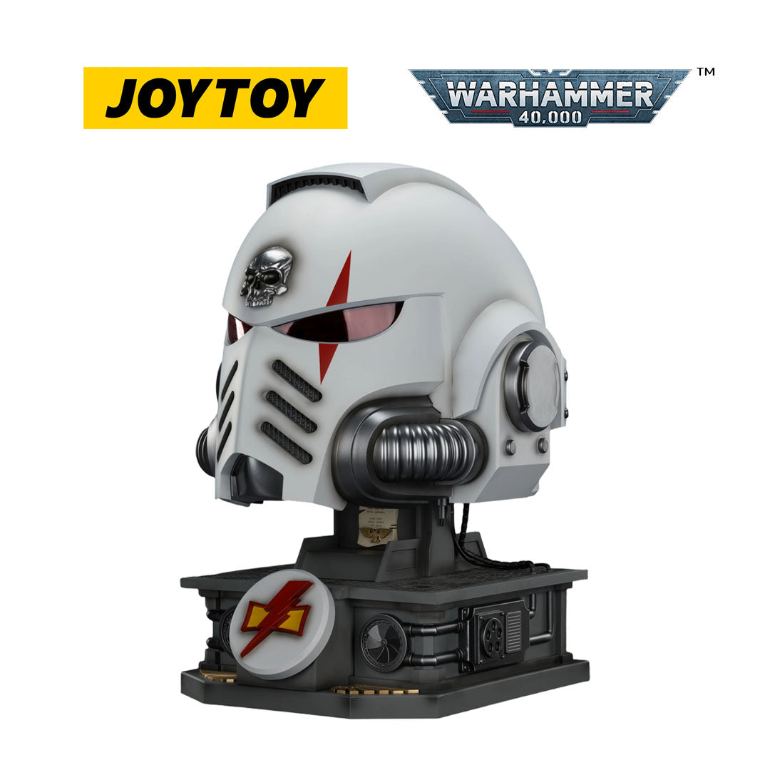 JOYTOY Warhammer 40,000: White Scars Mk X Helmet and Display Stand (1/1 Scale) Preorder