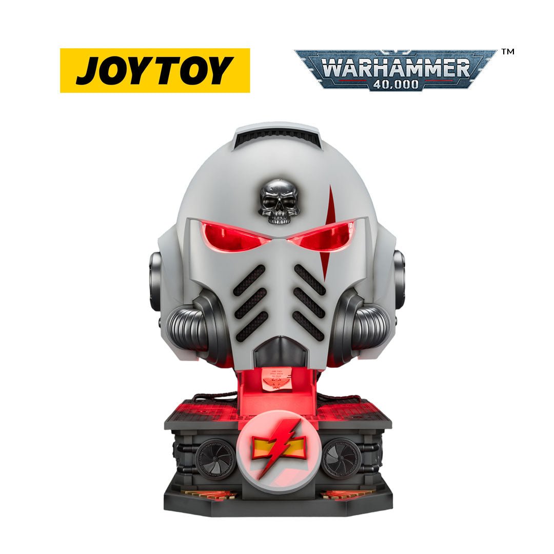 JOYTOY Warhammer 40,000: White Scars Mk X Helmet and Display Stand (1/1 Scale) Preorder
