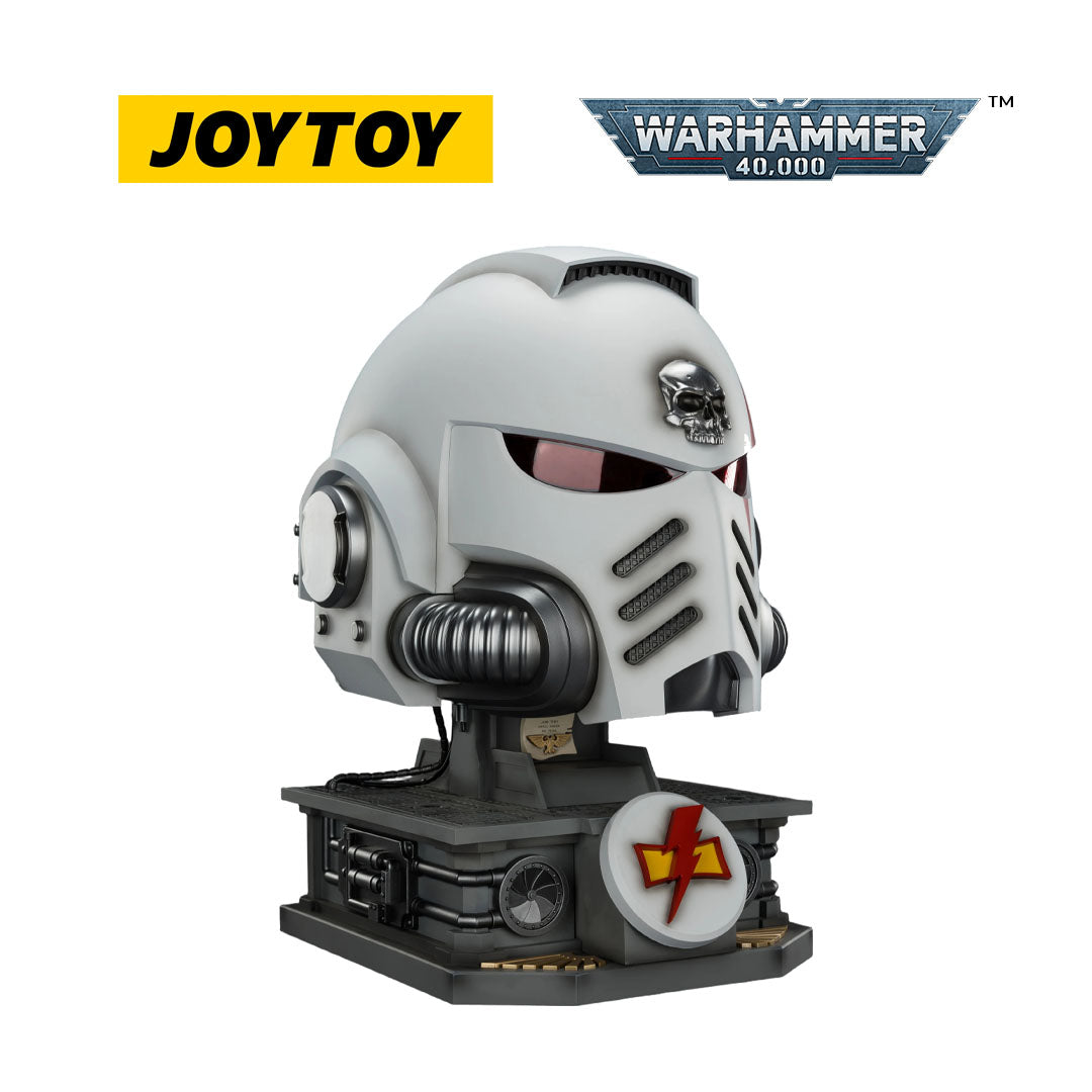 JOYTOY Warhammer 40,000: White Scars Mk X Helmet and Display Stand (1/1 Scale) Preorder