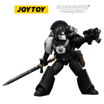JOYTOY Warhammer The Horus Heresy - Raven Guard MkVI Sergeant with Power Sword, Bolter and Plasma Pistol (1/18 Scale)