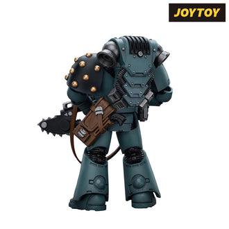 JoyToy Warhammer The Horus Heresy Action Figure - Sons of Horus, Legion MkVI Tactical Squad Legionary with Bolter & Chainblade (1/18 Scale)