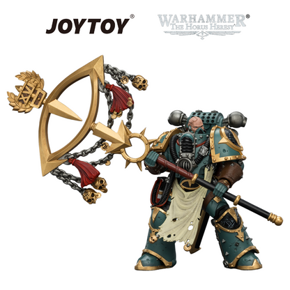 JOYTOY Warhammer The Horus Heresy - Sons of Horus, Maloghurst the Twisted, The Warmaster's Equerry, with Legion Standard and Banestrike Bolter (1/18 Scale) Preorder