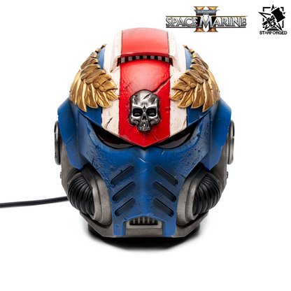 Starforged Warhammer 40,000: Space Marine 2 Ultramarines Titus' Helmet Night Light Lamp Preorder