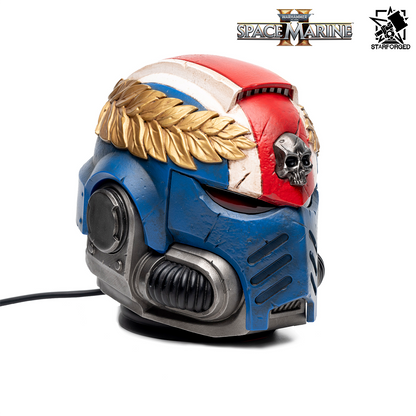 Starforged Warhammer 40,000: Space Marine 2 Ultramarines Titus' Helmet Night Light Lamp Preorder